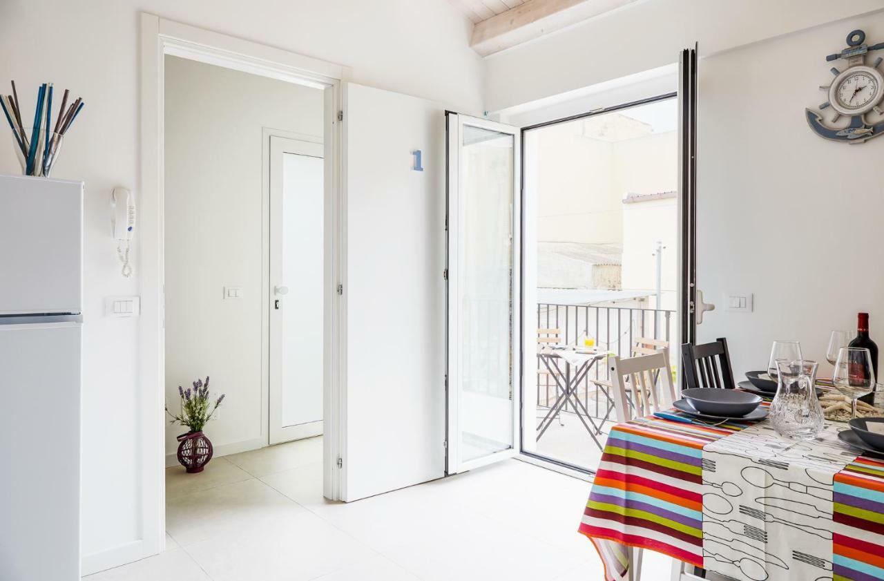Casa Vacanze "Oceano Mare" Pozzallo Eksteriør billede