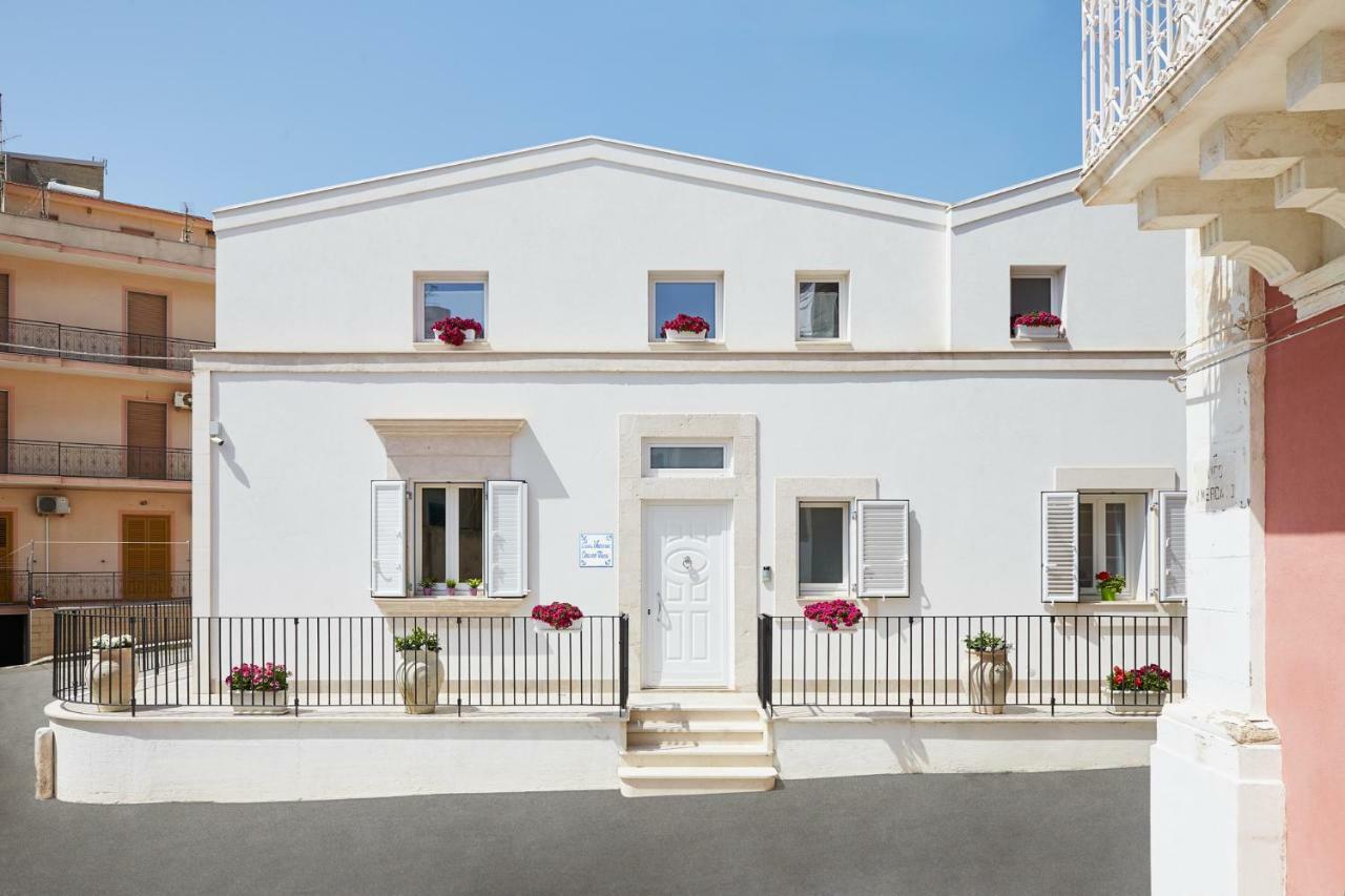 Casa Vacanze "Oceano Mare" Pozzallo Eksteriør billede